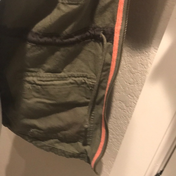 Columbia Riverfront green zip up light jacket - Picture 4 of 8